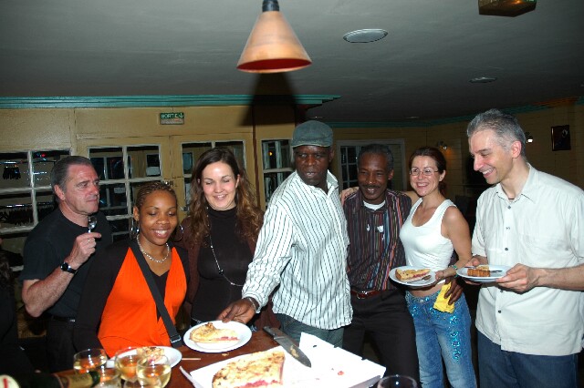 min 2006 05 02 latino 122